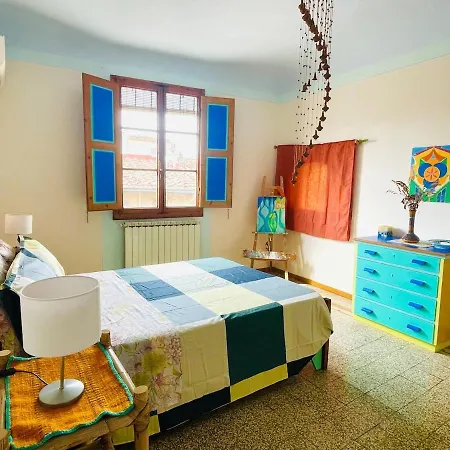 With Panoramic Terrace דירה