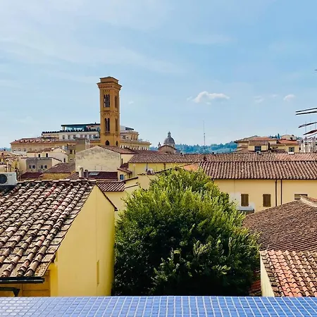 With Panoramic Terrace דירה